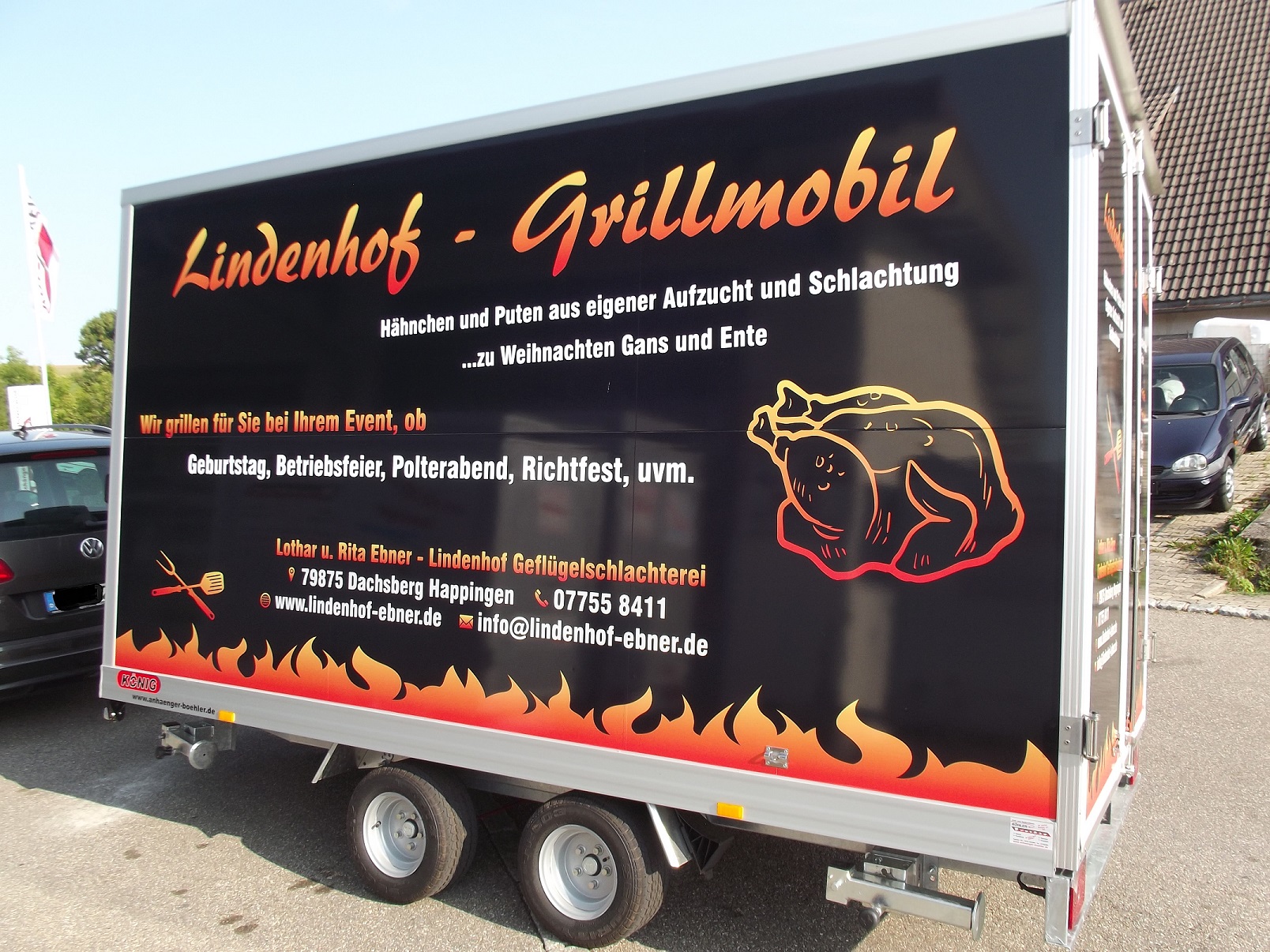 Knig Koffer Anhaenger Boehler mit Khlfach und Hnchengrill(8)