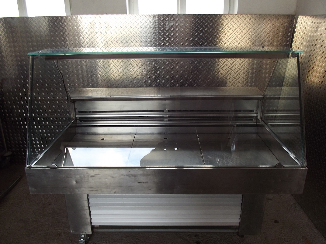 Kuchen Khltheke Kuehlvitriene Anhaenger Boehler Segeten